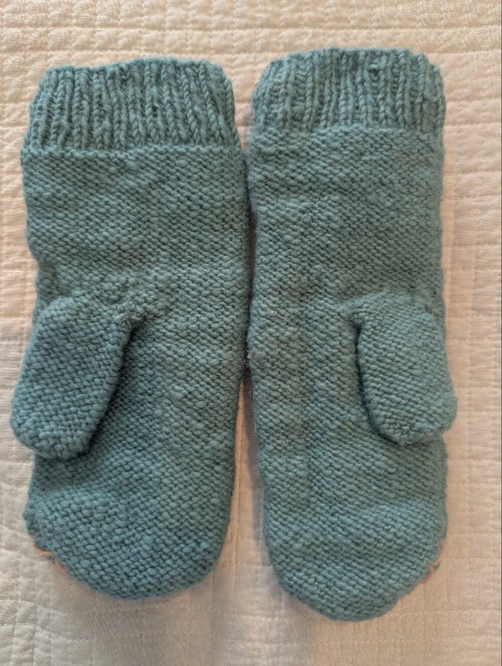 FRENCH KNOT Hand-Knit Blue Floral Embroidered Mittens